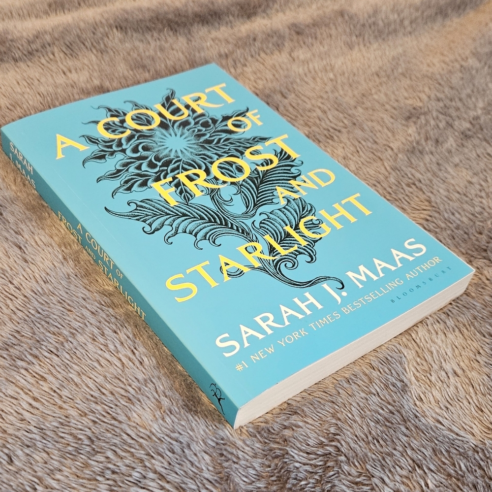 A Court of Frost and Starlight by Sarah J. Maas - Blue Cover - Picture 2 of 3